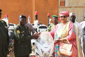 Cérémonie de réception et d&rsquo;affectation de dix motos d’escorte à la Police nationale