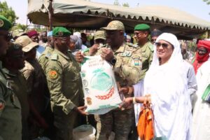 Niamey : lancement de la 2ᵉ phase de la vente de riz local à prix subventionné